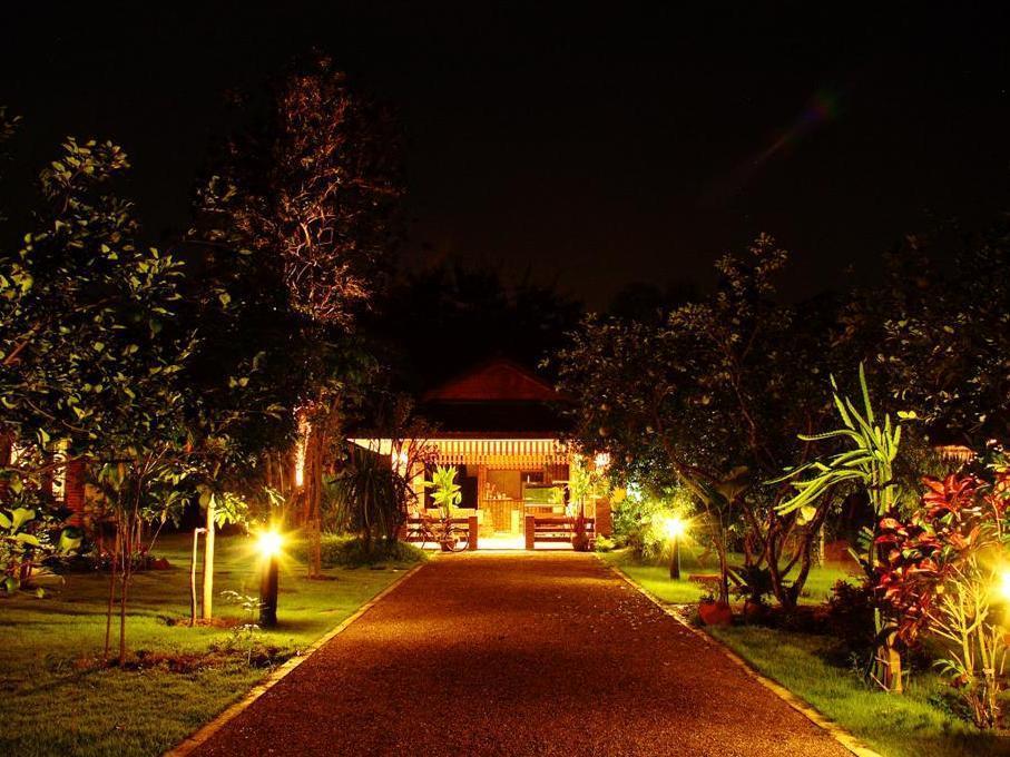 ホテルBann Angkana Samut Songkhram エクステリア 写真